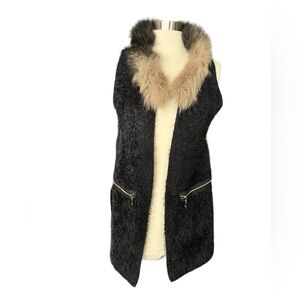 Color blocked fuzzy sweater with faux fur collar